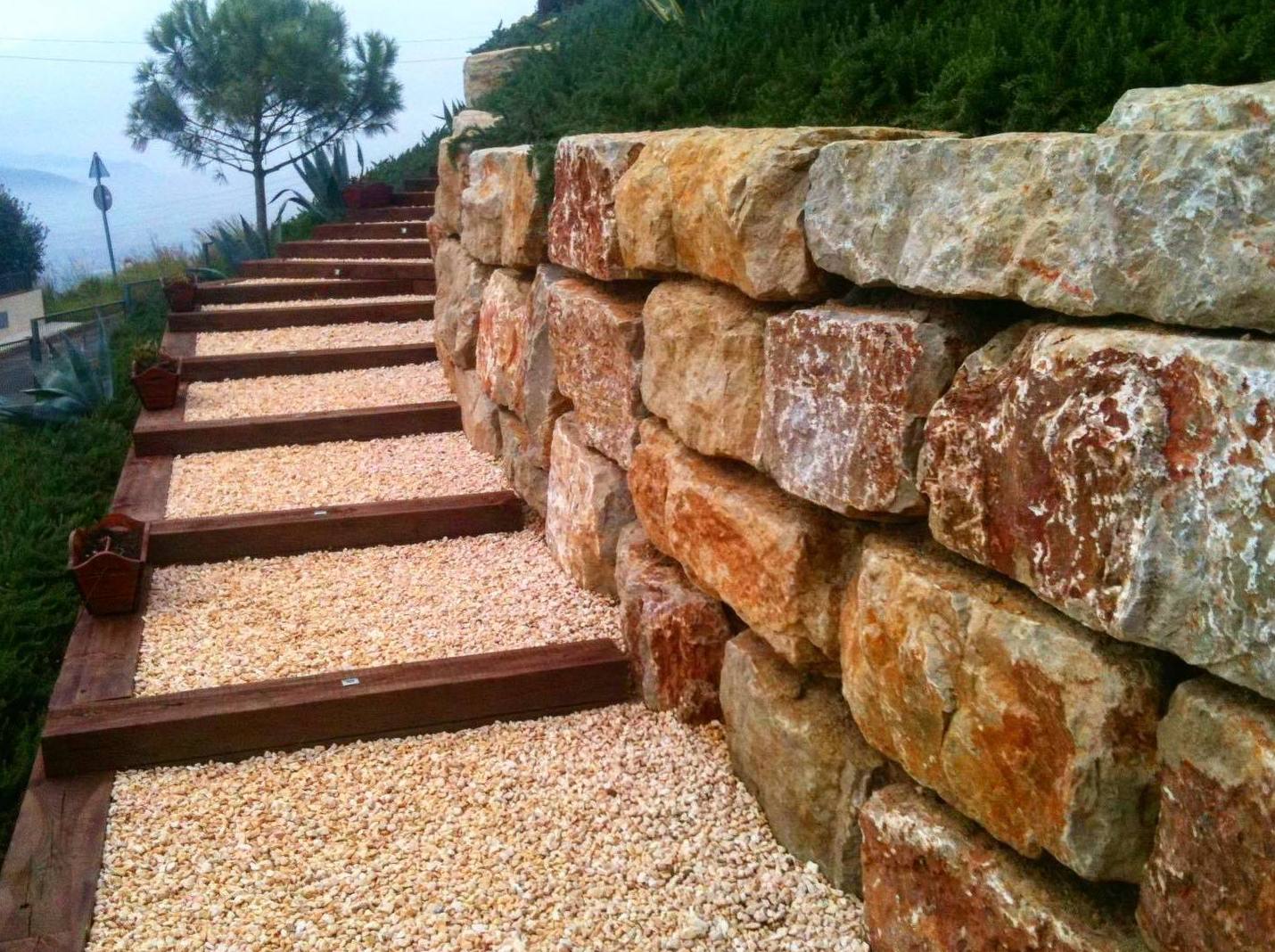 Construcción: Servicios Y Productos de Món Verd / Mundo Verde / Green World Construcción: Servicios Y Productos de Món Verd / Mundo Verde / Green World