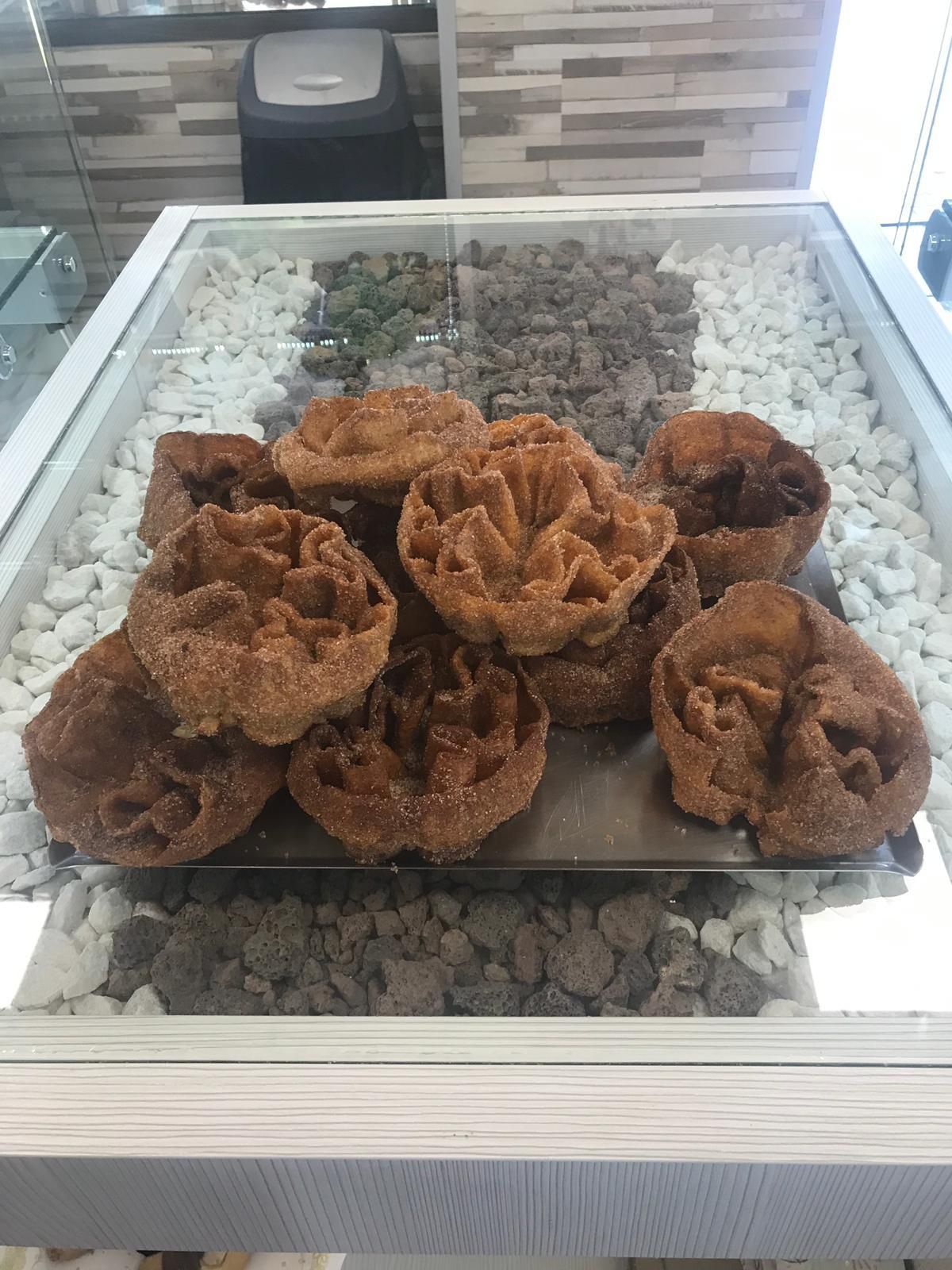 Flores: Catálogo de Panadería y Pastelería Mariano Calleja Flores: Catálogo de Panadería y Pastelería Mariano Calleja