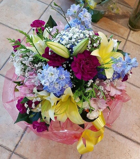 Encargos personalizados: Servicios de Flores María Jesús Encargos personalizados: Servicios de Flores María Jesús
