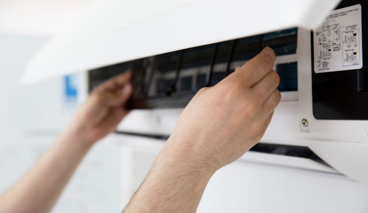 Servicio de reparación y mantenimiento: Servicios de Soluclima Servicio de reparación y mantenimiento: Servicios de Soluclima