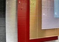 Veneciana aluminio y madera Veneciana aluminio y madera