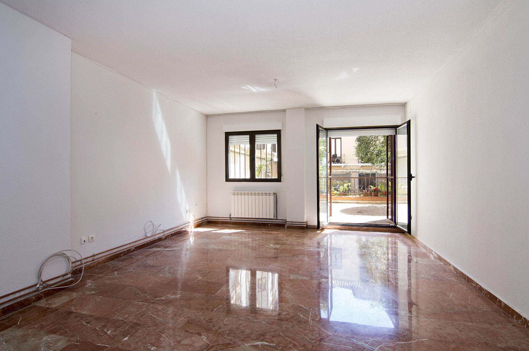 Pleno centro de Granada, calle Buensucceso. Piso con 4 dormitorios: Inmuebles de JP Inmobiliaria Pleno centro de Granada, calle Buensucceso. Piso con 4 dormitorios: Inmuebles de JP Inmobiliaria
