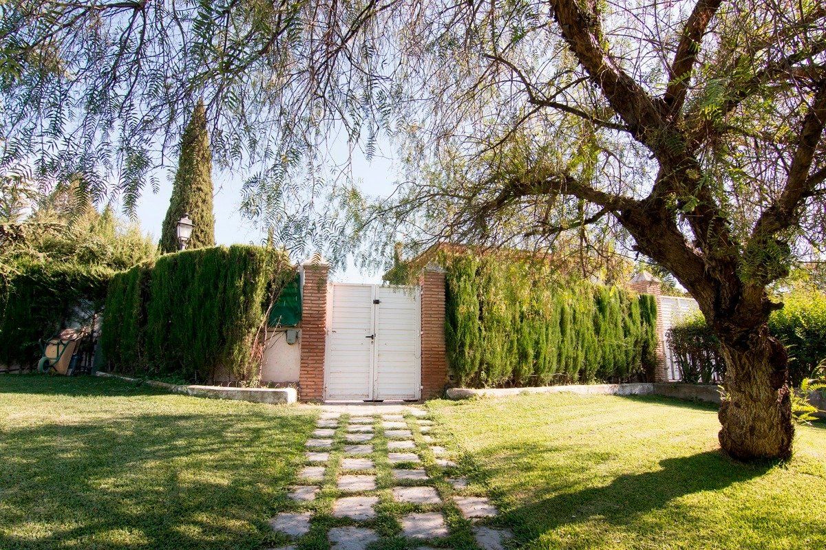 Gojar Los Cerezos. Vivienda de 365 m2: Inmuebles de JP Inmobiliaria Gojar Los Cerezos. Vivienda de 365 m2: Inmuebles de JP Inmobiliaria