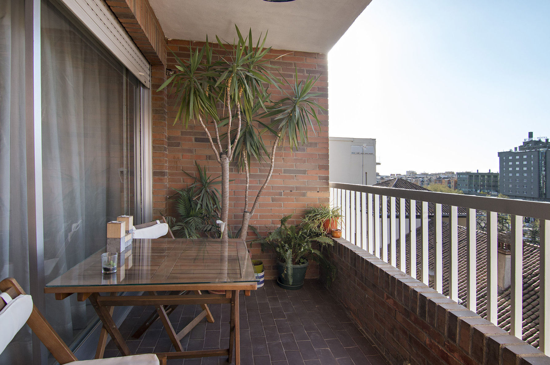 Estupendo piso de cuatro dormitorios en la urbanización Alminares del Genil: Inmuebles de JP Inmobiliaria Estupendo piso de cuatro dormitorios en la urbanización Alminares del Genil: Inmuebles de JP Inmobiliaria