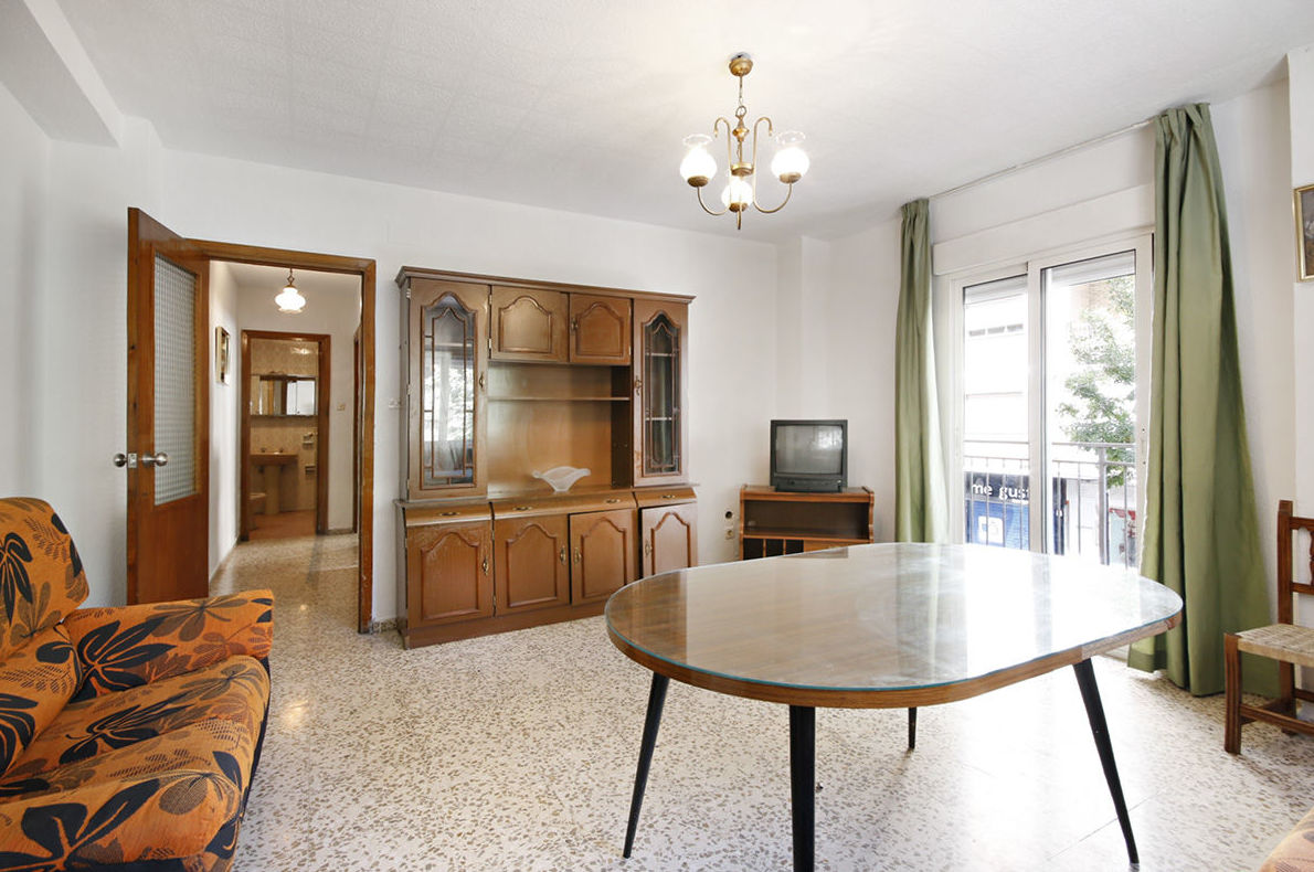 Piso en venta 5 dormitorios, 2 baños, cerca Camino de Ronda: Inmuebles de JP Inmobiliaria Piso en venta 5 dormitorios, 2 baños, cerca Camino de Ronda: Inmuebles de JP Inmobiliaria