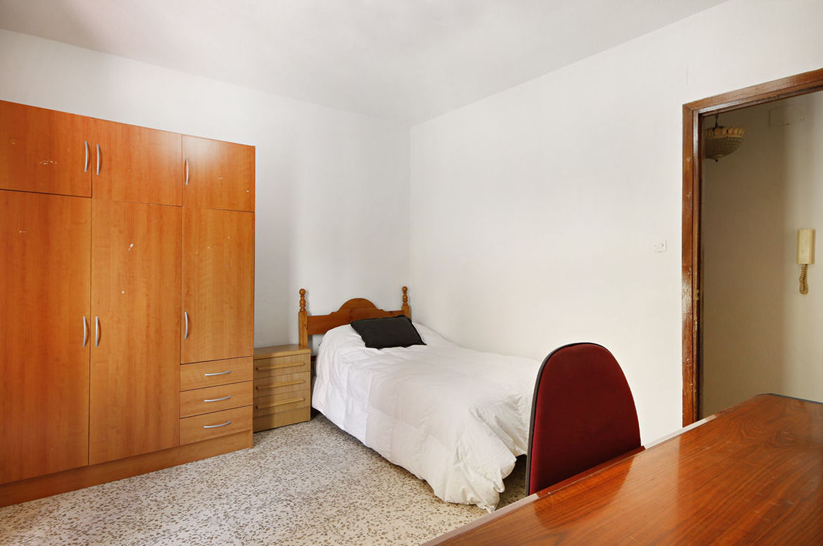 Piso en venta 5 dormitorios, 2 baños, cerca Camino de Ronda: Inmuebles de JP Inmobiliaria Piso en venta 5 dormitorios, 2 baños, cerca Camino de Ronda: Inmuebles de JP Inmobiliaria