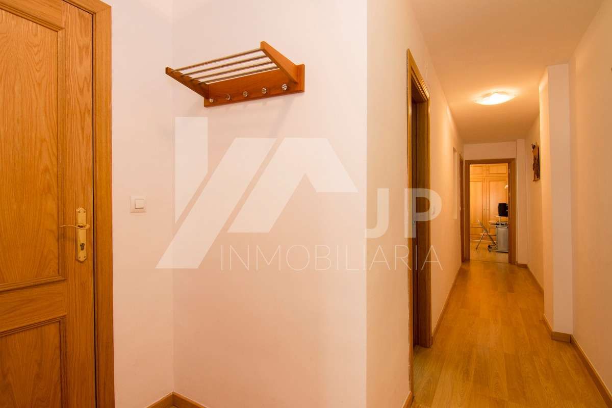 Piso en alquiler en Carretera de la Sierra (Granada): Inmuebles de JP Inmobiliaria Piso en alquiler en Carretera de la Sierra (Granada): Inmuebles de JP Inmobiliaria