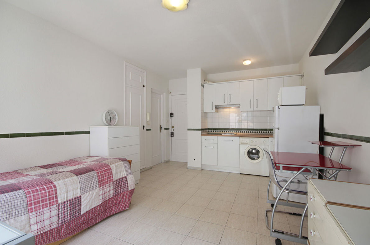 Alquiler estudio. Zona Gran Via. Año completo: Inmuebles de JP Inmobiliaria Alquiler estudio. Zona Gran Via. Año completo: Inmuebles de JP Inmobiliaria