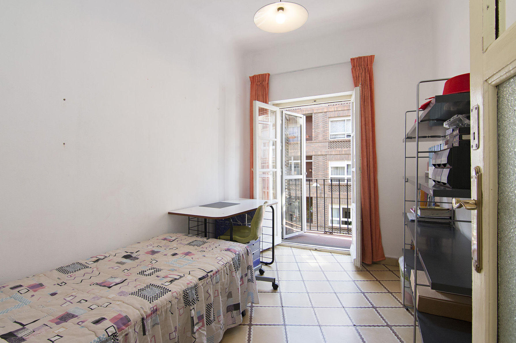 Piso de tres dormitorios haciendo esquina en calle Martinez de la Rosa, jun: Inmuebles de JP Inmobiliaria Piso de tres dormitorios haciendo esquina en calle Martinez de la Rosa, jun: Inmuebles de JP Inmobiliaria