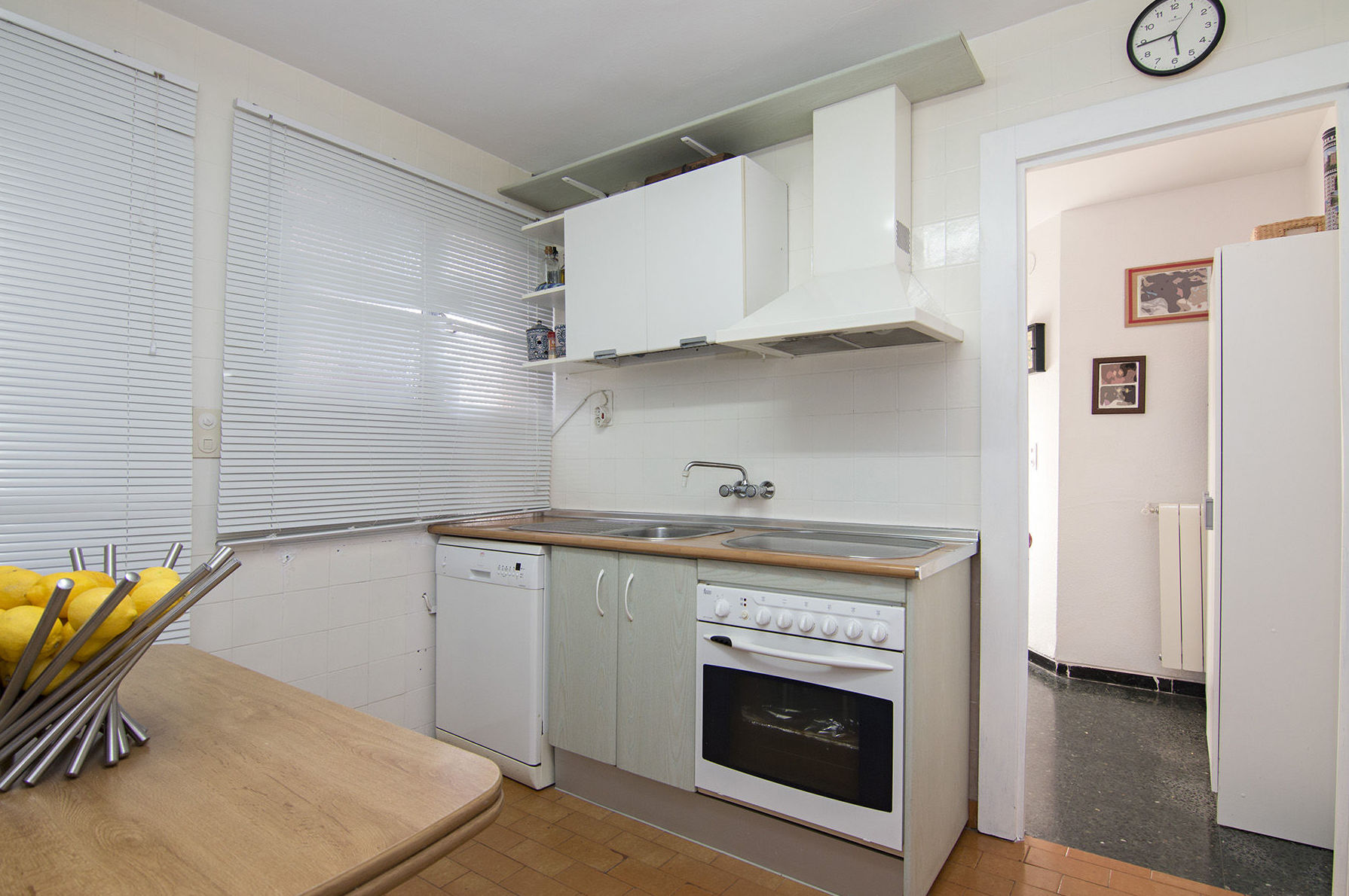 Estupendo piso de cuatro dormitorios en la urbanización Alminares del Genil: Inmuebles de JP Inmobiliaria Estupendo piso de cuatro dormitorios en la urbanización Alminares del Genil: Inmuebles de JP Inmobiliaria