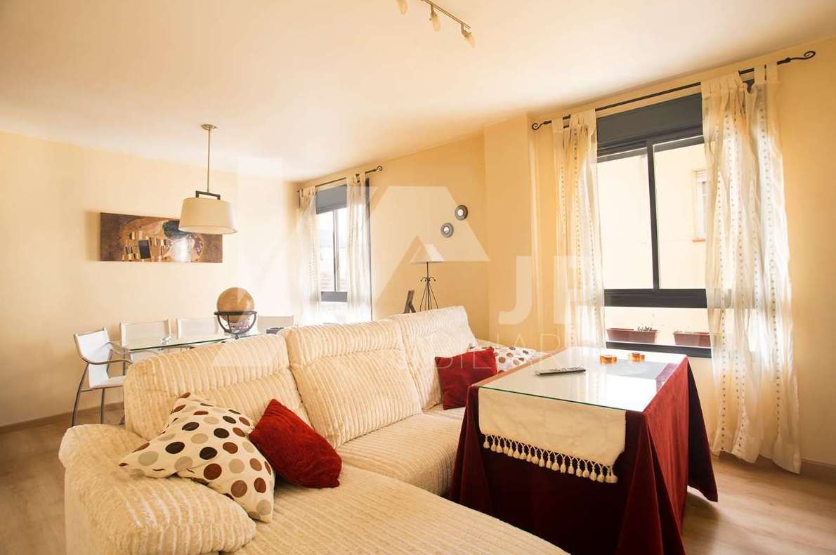 Piso en Barrio monachil: Inmuebles de JP Inmobiliaria Piso en Barrio monachil: Inmuebles de JP Inmobiliaria