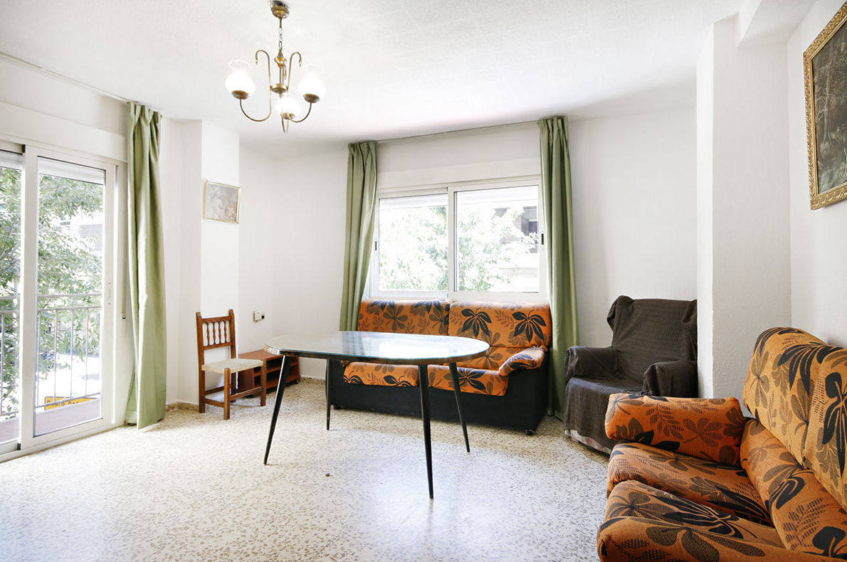 Piso en venta 5 dormitorios, 2 baños, cerca Camino de Ronda: Inmuebles de JP Inmobiliaria Piso en venta 5 dormitorios, 2 baños, cerca Camino de Ronda: Inmuebles de JP Inmobiliaria