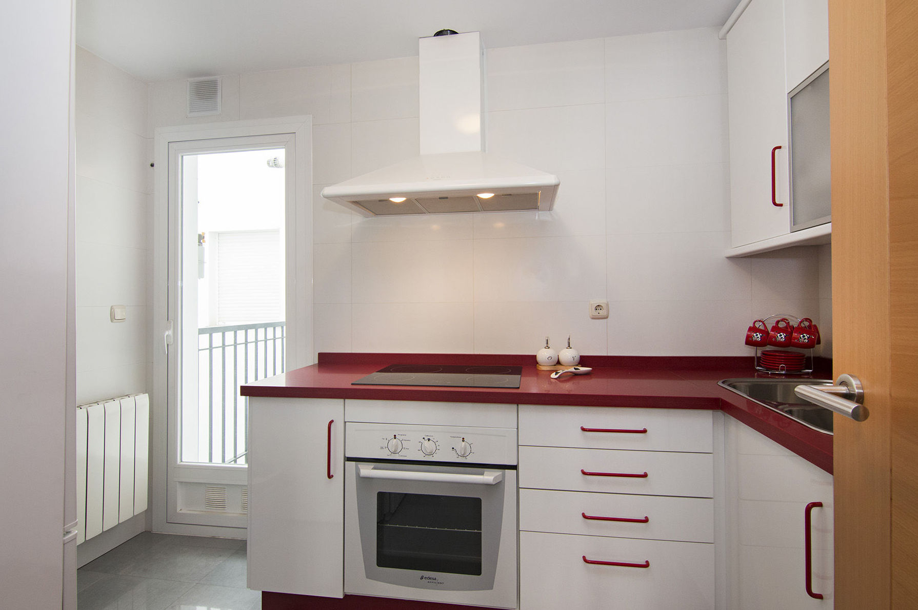 Precioso piso reformado en centro de Granada . 3 dormitorios, 2 baños: Inmuebles de JP Inmobiliaria Precioso piso reformado en centro de Granada . 3 dormitorios, 2 baños: Inmuebles de JP Inmobiliaria