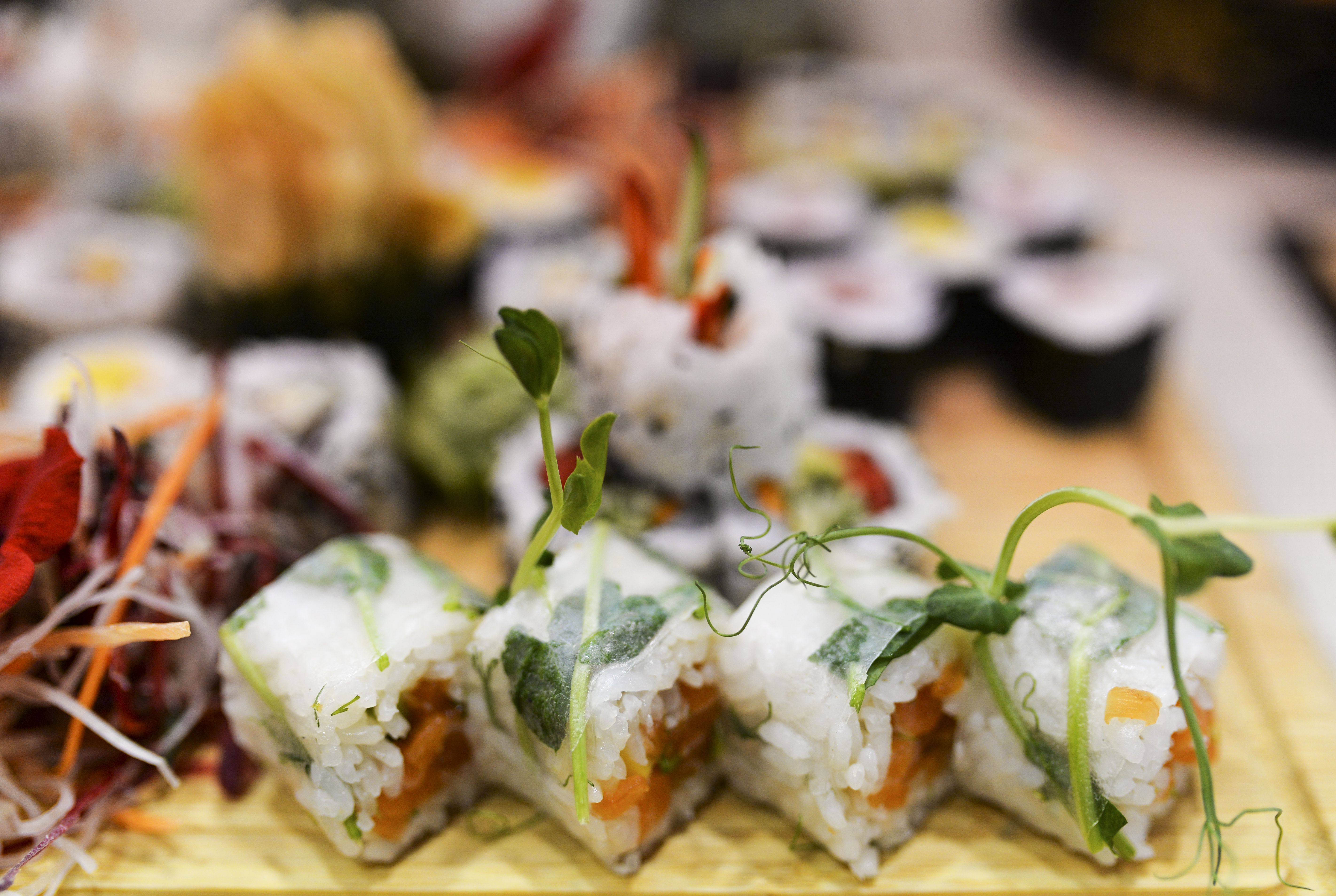 Rollos especiales: Carta de Mr. Sushi Rollos especiales: Carta de Mr. Sushi
