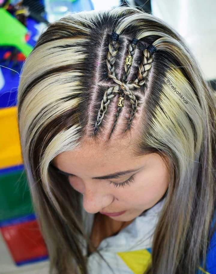 Corte y color: Rastas africanas y mucho más de Peluquería Las Marías Corte y color: Rastas africanas y mucho más de Peluquería Las Marías