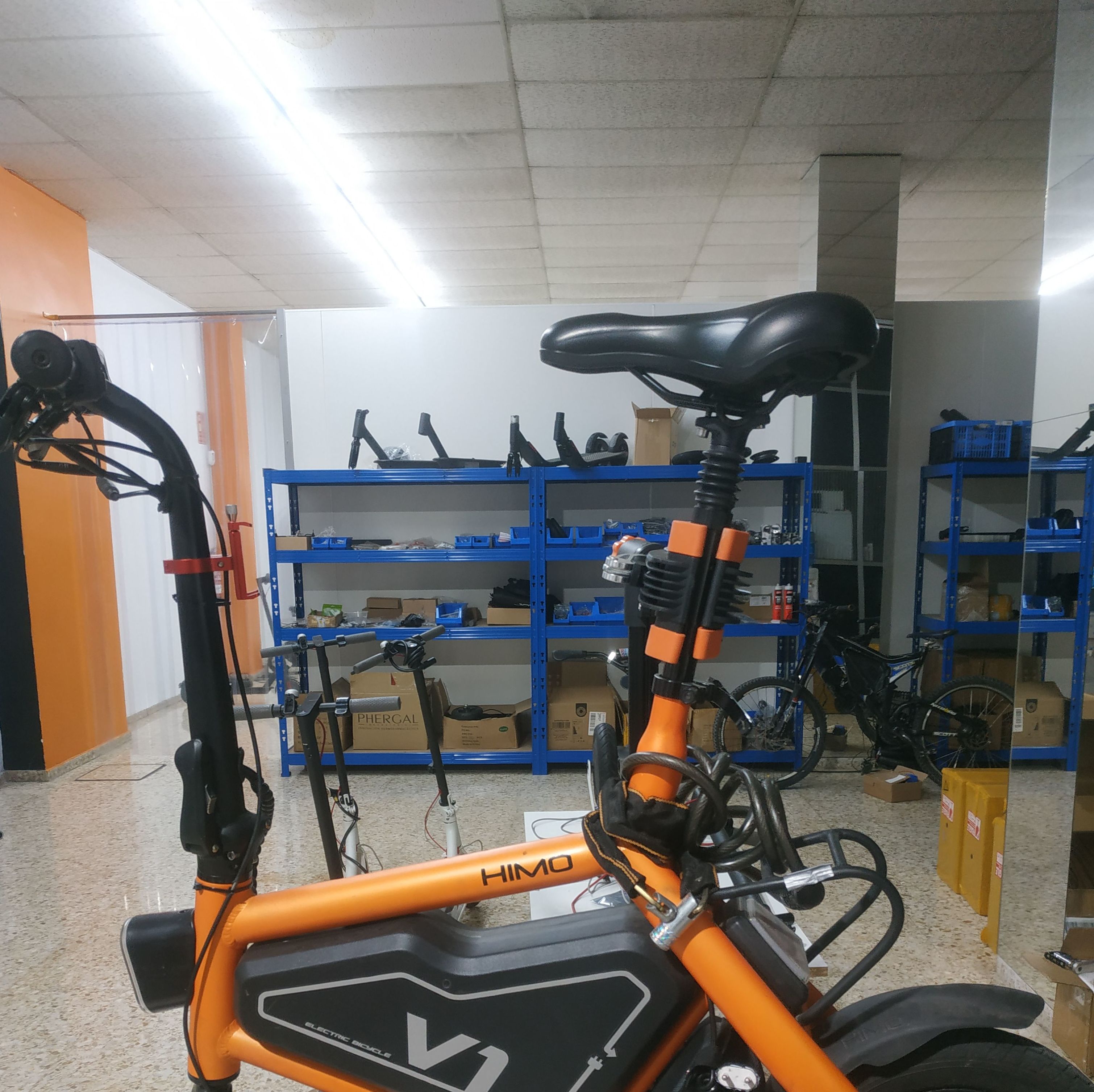 Reparando bicicleta eléctrica Himo de Xiaomi