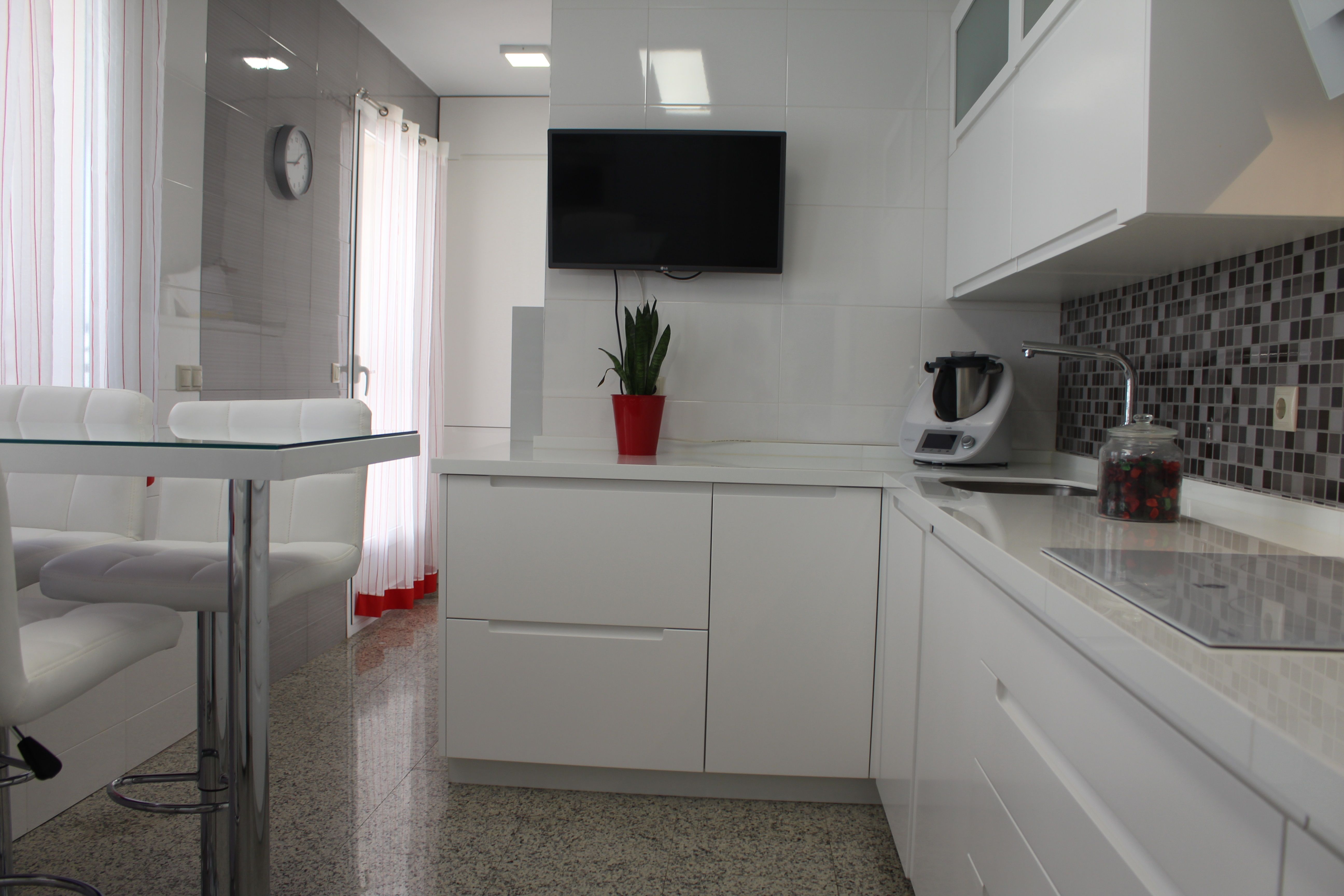 Serie Lacadas: Nuestros trabajos de Muebles de Cocina MYDO Serie Lacadas: Nuestros trabajos de Muebles de Cocina MYDO