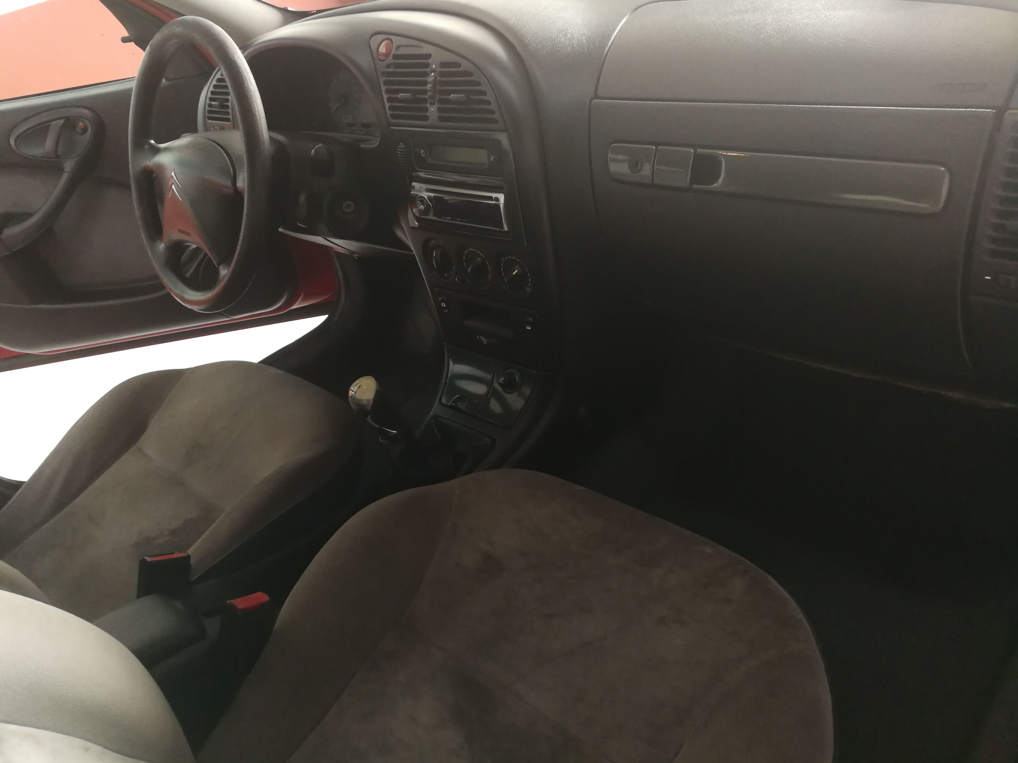 Citroën Xsara 1.6 Premier: SERVICIOS Y STOCK DE COCHES de Vaquerizo Motor Citroën Xsara 1.6 Premier: SERVICIOS Y STOCK DE COCHES de Vaquerizo Motor