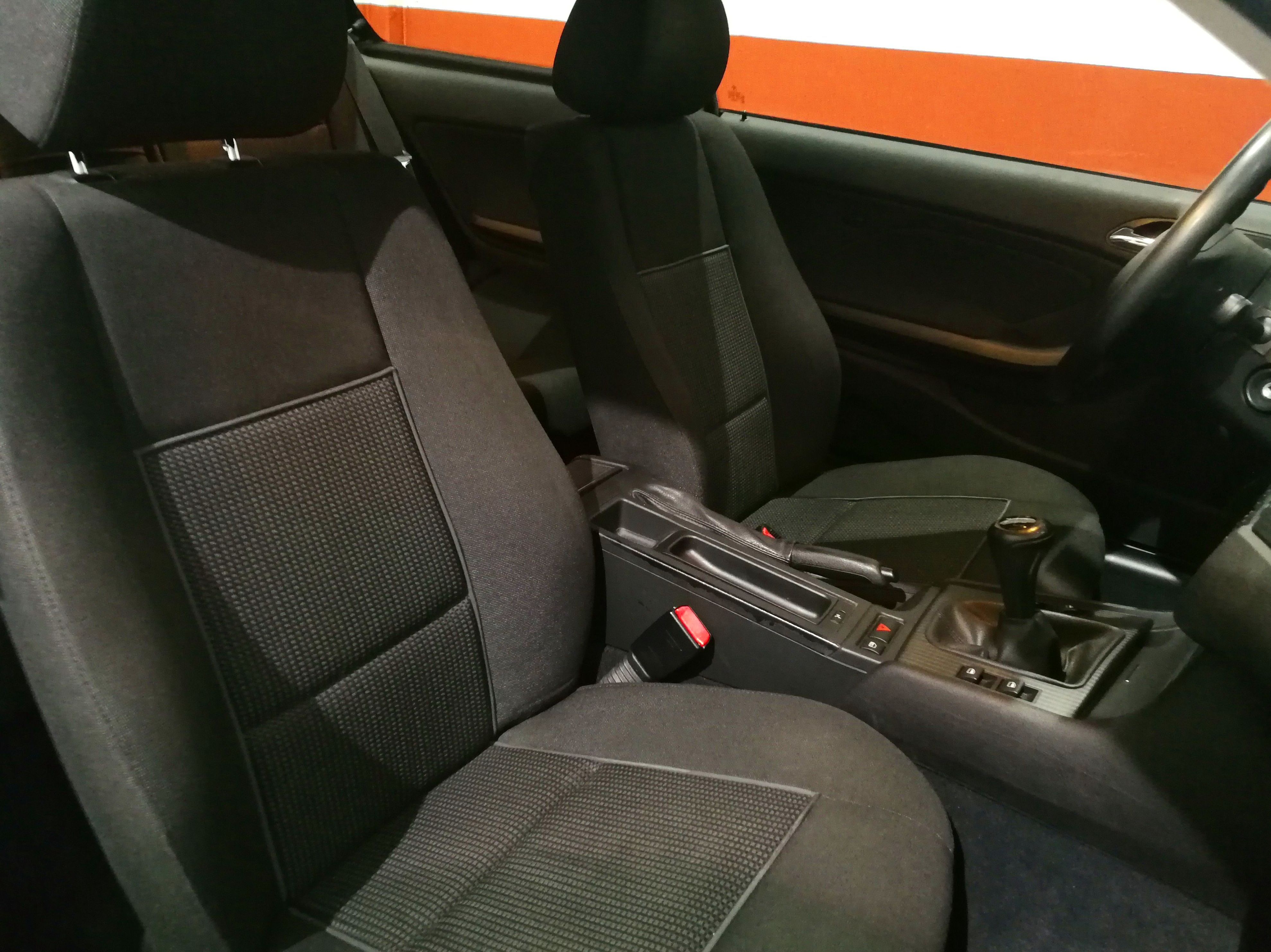 BMW 320ci: SERVICIOS Y STOCK DE COCHES de Vaquerizo Motor BMW 320ci: SERVICIOS Y STOCK DE COCHES de Vaquerizo Motor