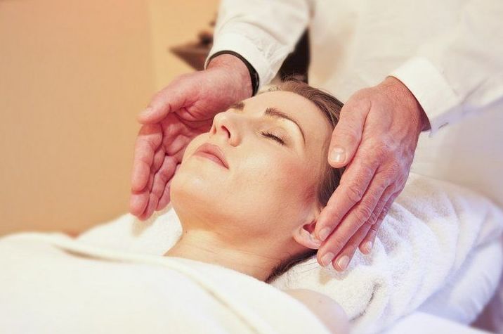 Reiki: Sesiones de Sesiones Energéticas Paloma Carbonell Reiki: Sesiones de Sesiones Energéticas Paloma Carbonell
