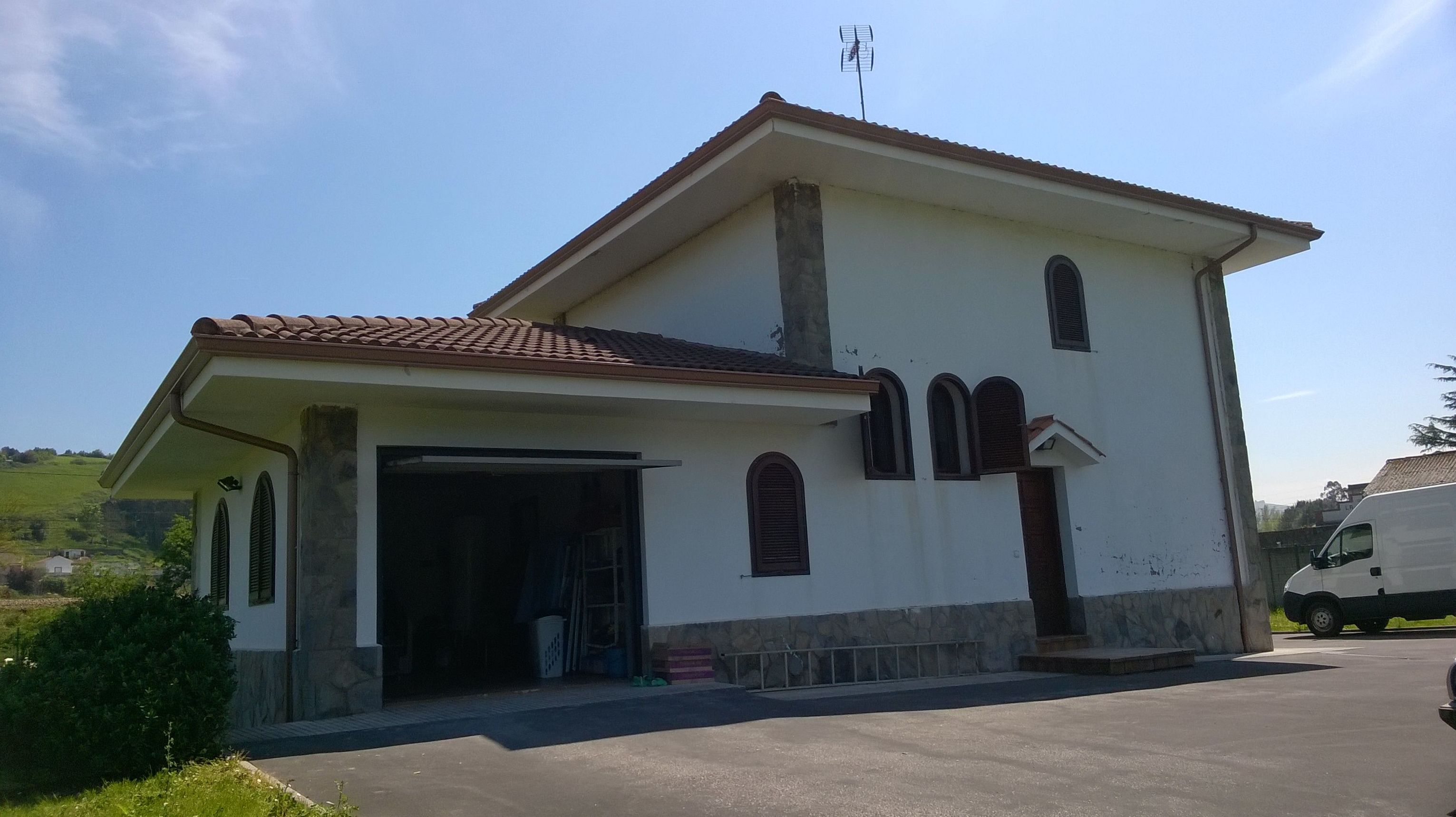 Renovación de canalones en Astuiras Renovación de canalones en Astuiras