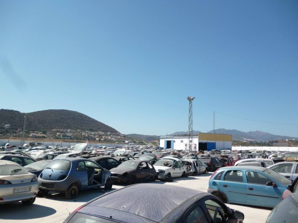 Instalaciones: Servicios de Autodesguace Coín Instalaciones: Servicios de Autodesguace Coín