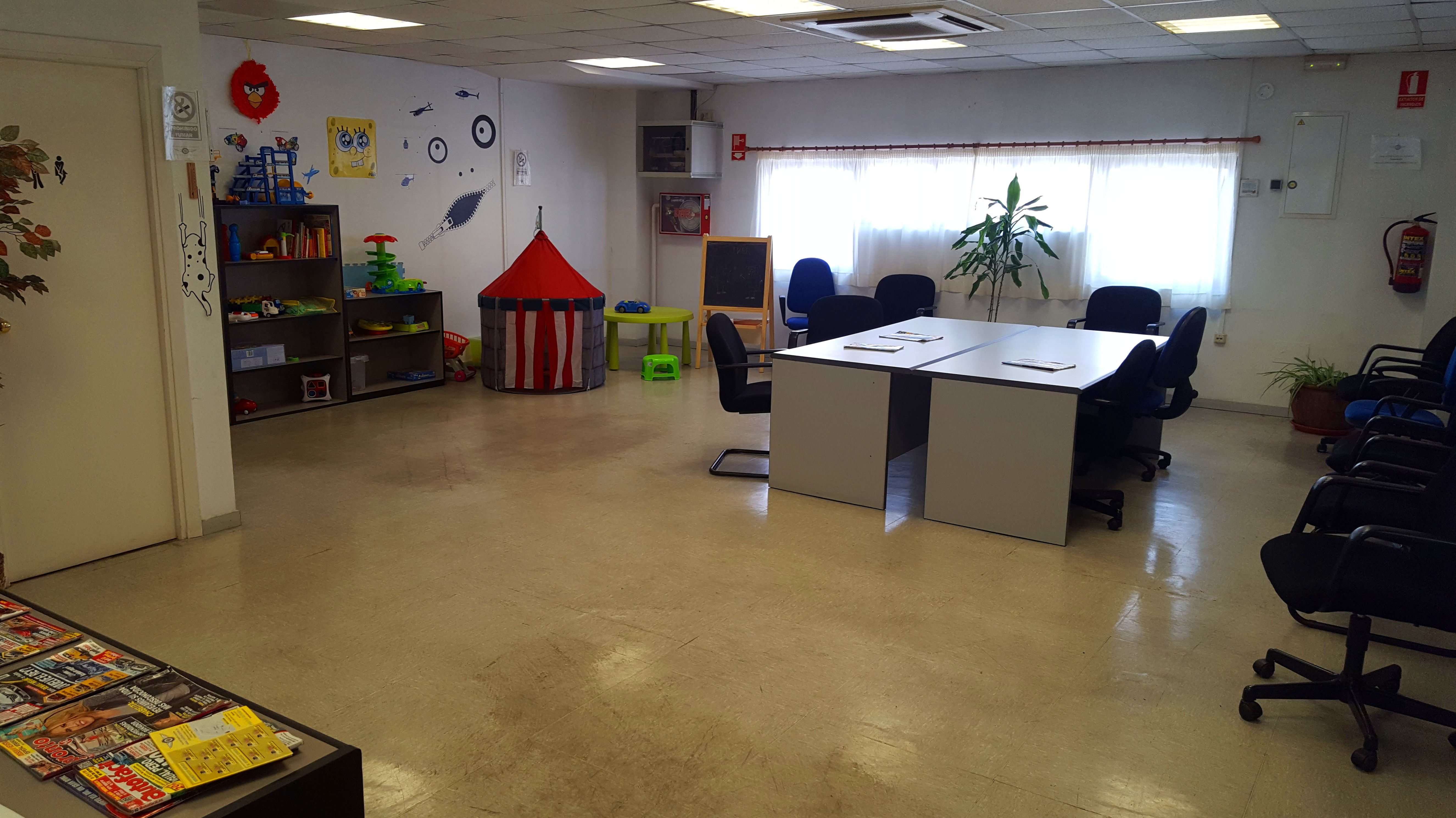 Sala de espera : Qué hacemos de Rueda Ocasión Sala de espera : Qué hacemos de Rueda Ocasión
