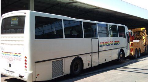 Grúas urgentes para autobuses en Hospitalet de Llobregat, Barcelona