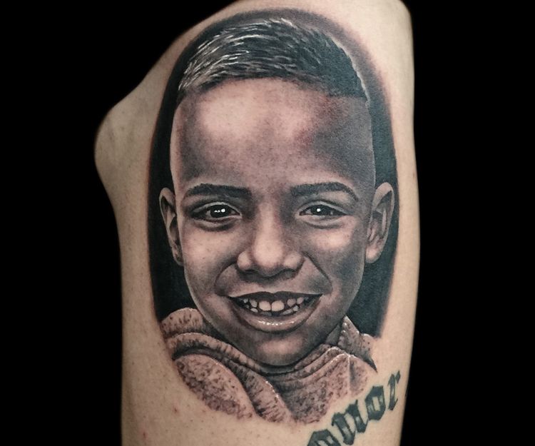 El Flaco - Tatuaje de retrato de Joseta en Ibiza