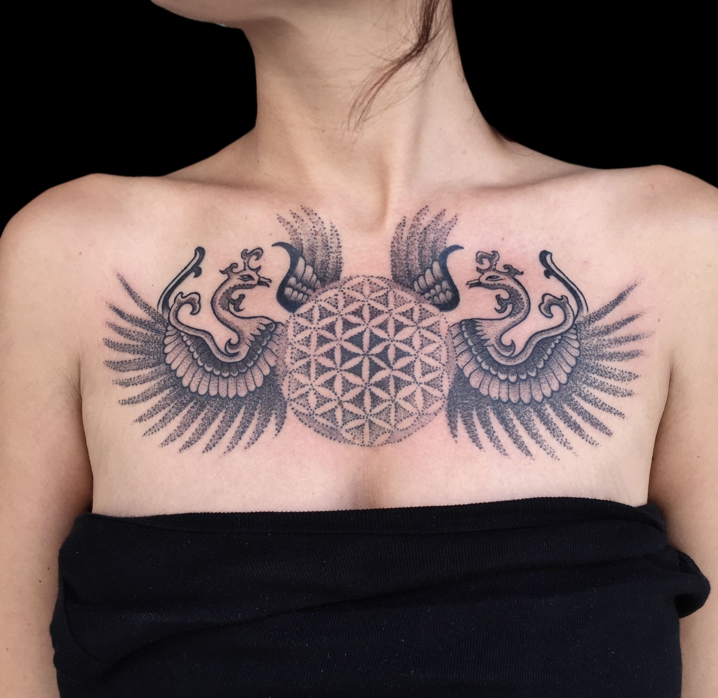 Dotwork y tribal étnico: Servicios de El Flaco Tattoo Dotwork y tribal étnico: Servicios de El Flaco Tattoo