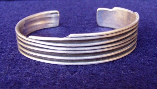Pulsera Futura: Catálogo de Libélula Pulsera Futura: Catálogo de Libélula