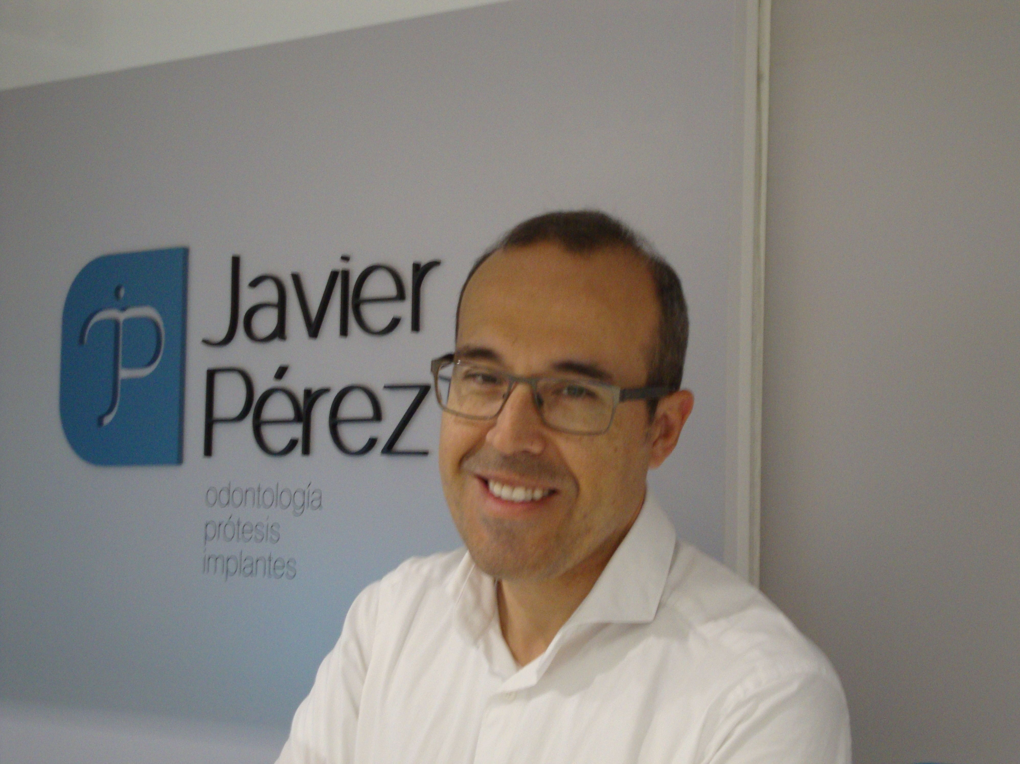 Dentista Javier Pérez en Cádiz