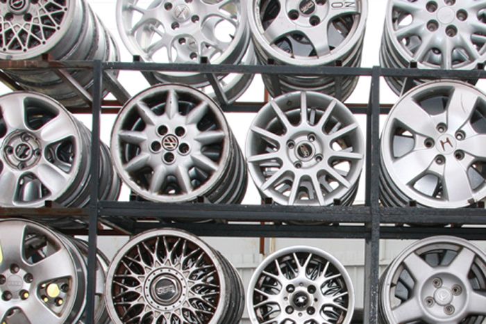 Venta de recambios de automóvil: Servicios de Font Grau, S.L. Venta de recambios de automóvil: Servicios de Font Grau, S.L.