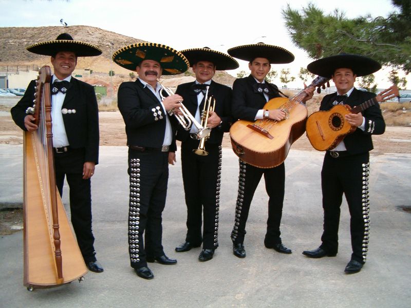 Mariachis: Servicios de Mar Espectáculos Mariachis: Servicios de Mar Espectáculos