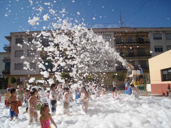 Atracciones: Servicios de Mar Espectáculos Atracciones: Servicios de Mar Espectáculos