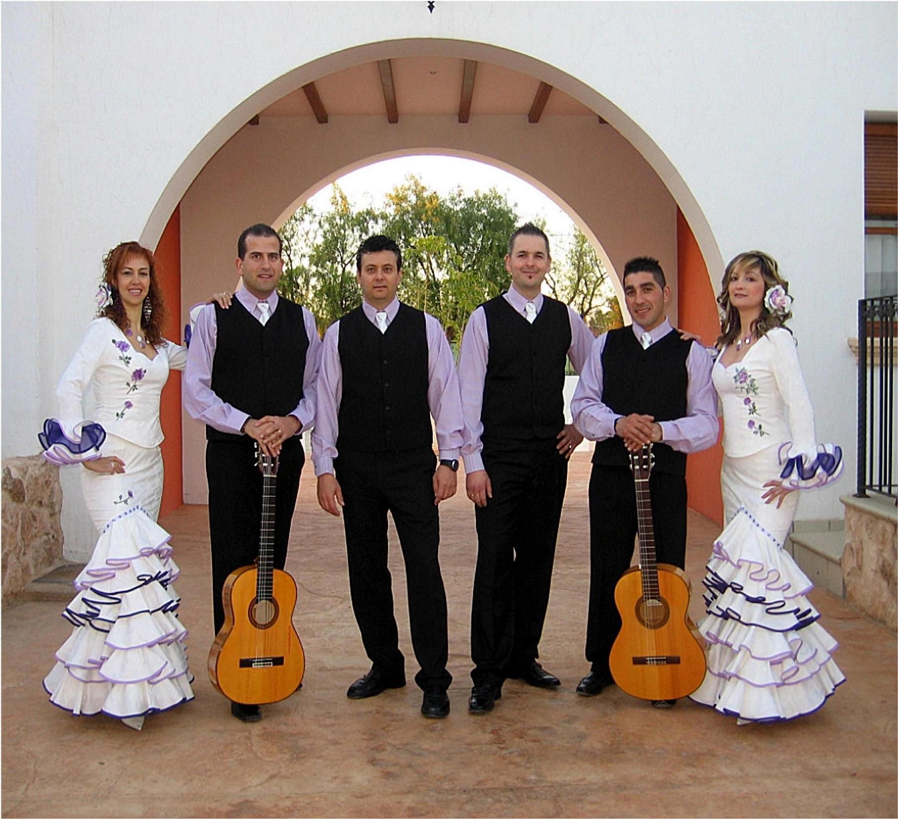 Coro rociero y grupo flamenco: Servicios de Mar Espectáculos Coro rociero y grupo flamenco: Servicios de Mar Espectáculos