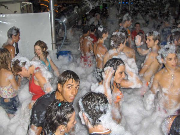 Fiesta de la espuma: Servicios de Mar Espectáculos Fiesta de la espuma: Servicios de Mar Espectáculos
