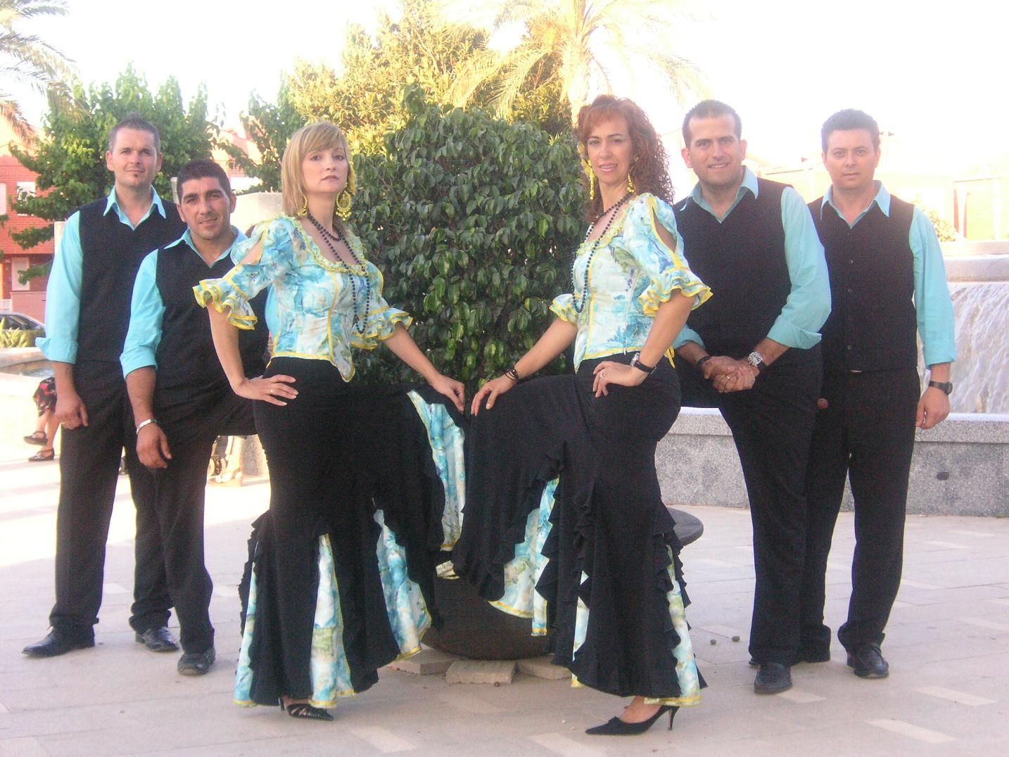 Coro rociero y grupo flamenco: Servicios de Mar Espectáculos Coro rociero y grupo flamenco: Servicios de Mar Espectáculos