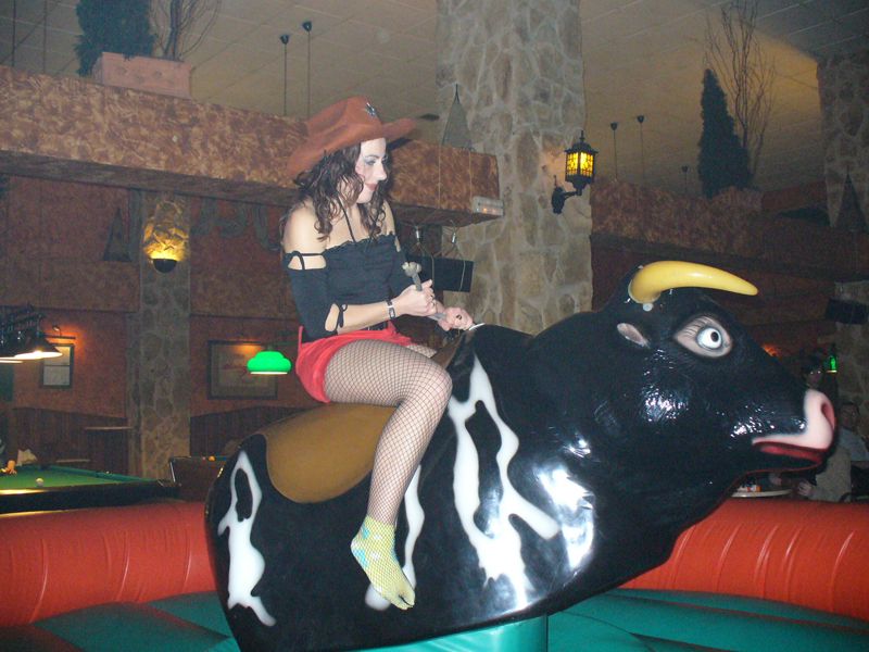 Toro mecánico: Servicios de Mar Espectáculos Toro mecánico: Servicios de Mar Espectáculos