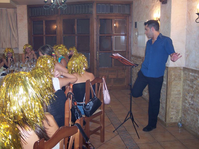 Humoristas: Servicios de Mar Espectáculos Humoristas: Servicios de Mar Espectáculos