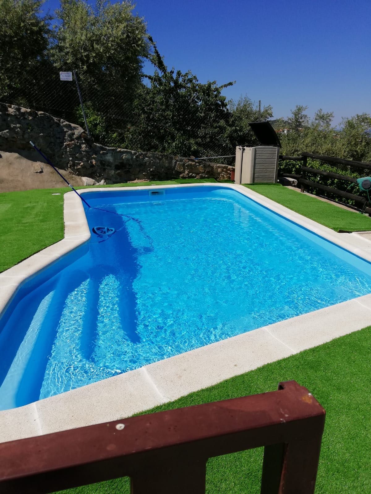 Piscinas de poliester LUYMAR: Servicios y Productos de Poliéster Luis Pino Piscinas de poliester LUYMAR: Servicios y Productos de Poliéster Luis Pino