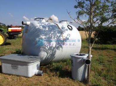 Depósitos de aguas residuales: Servicios y Productos de Poliéster Luis Pino Depósitos de aguas residuales: Servicios y Productos de Poliéster Luis Pino