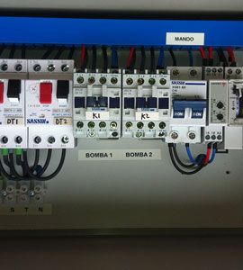Cuadro eléctrico: Servicios y Productos de Poliéster Luis Pino Cuadro eléctrico: Servicios y Productos de Poliéster Luis Pino