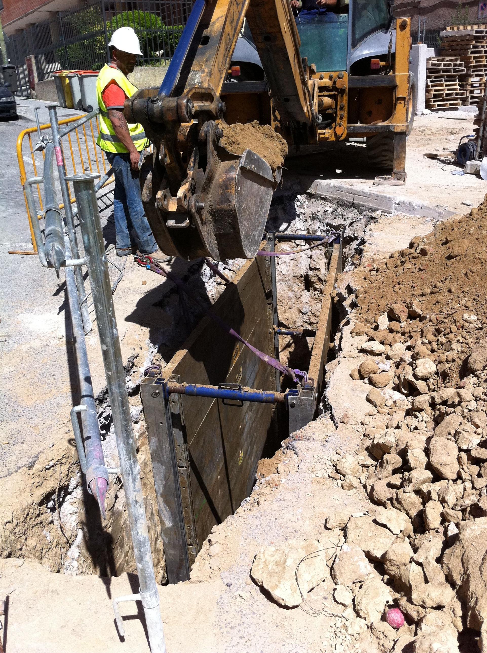 Empresa de reparacion de poceria Hijon, reparación acometidas en zanja Empresa de reparacion de poceria Hijon, reparación acometidas en zanja