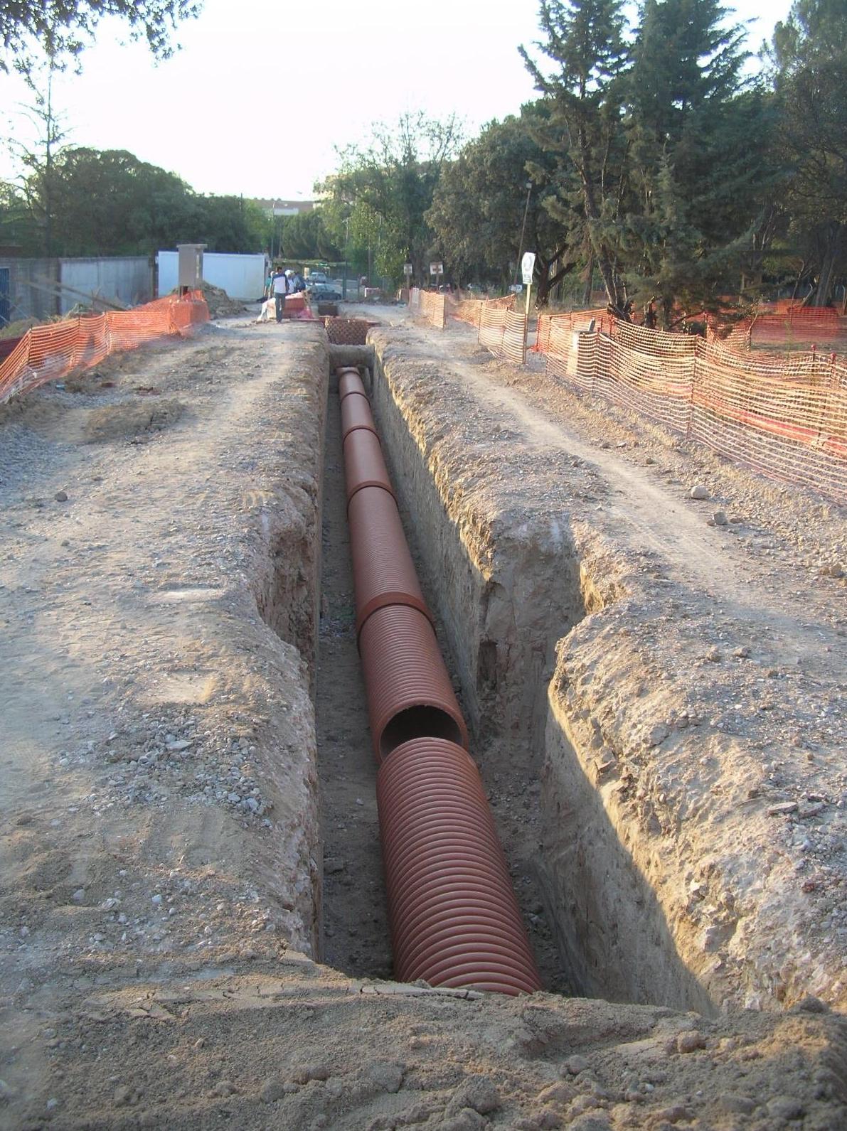 Empresa de construcción y reparación de pocería HIJON, redes horizontales de saneamiento Empresa de construcción y reparación de pocería HIJON, redes horizontales de saneamiento