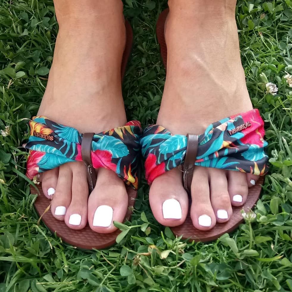 Pedicura Express Permanente: Servicios de Trendy Nails Pedicura Express Permanente: Servicios de Trendy Nails