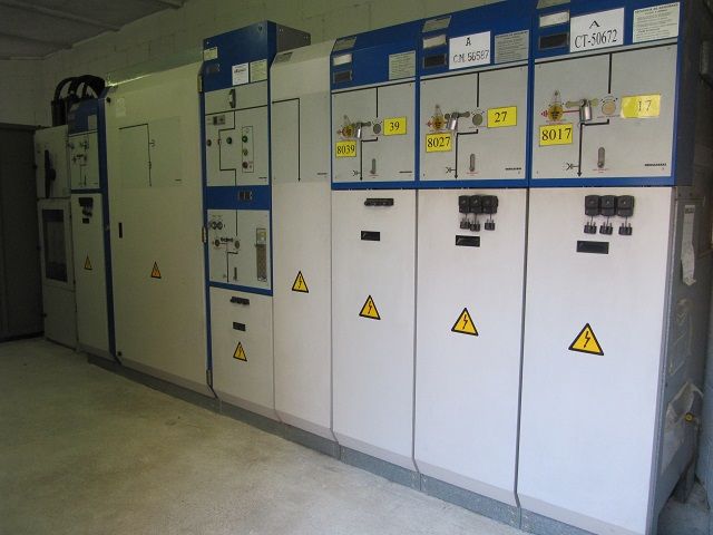 Cuadros eléctricos, mantenimiento baja tensión: Servicios de Verificaciones y Mantenimientos Montserrat, S. L. Cuadros eléctricos, mantenimiento baja tensión: Servicios de Verificaciones y Mantenimientos Montserrat, S. L.