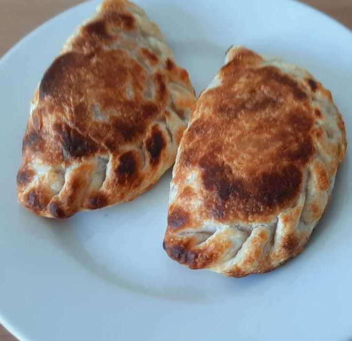 EMPANADAS EMPANADAS