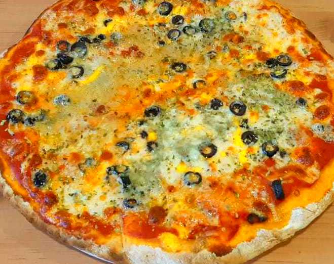 PIZZA CUATRO QUESOS PIZZA CUATRO QUESOS