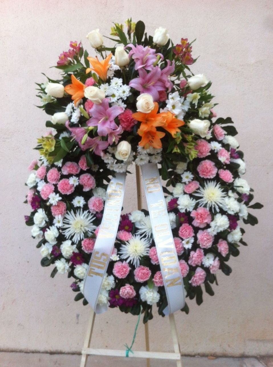 CORONAS DE DIFUNTOS: Servicios de Floristería Muscari CORONAS DE DIFUNTOS: Servicios de Floristería Muscari